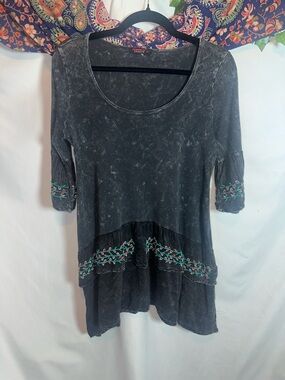 T Party Fashion Washed Black Embroidered Scoop-Neck Tunic